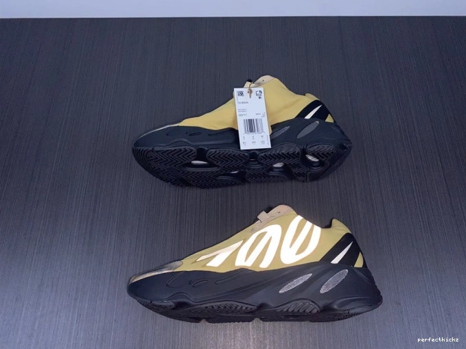 'Honey Yeezy 700 Flux' Boost MNVN GZ0717 0731